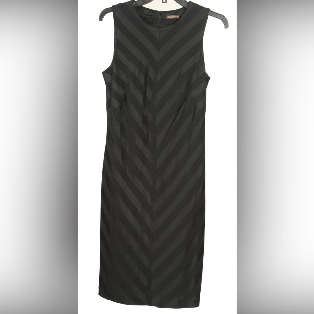 J McLaughin Women’s Dress 6 Black Striped Straight Sleeveless Lined Stretch